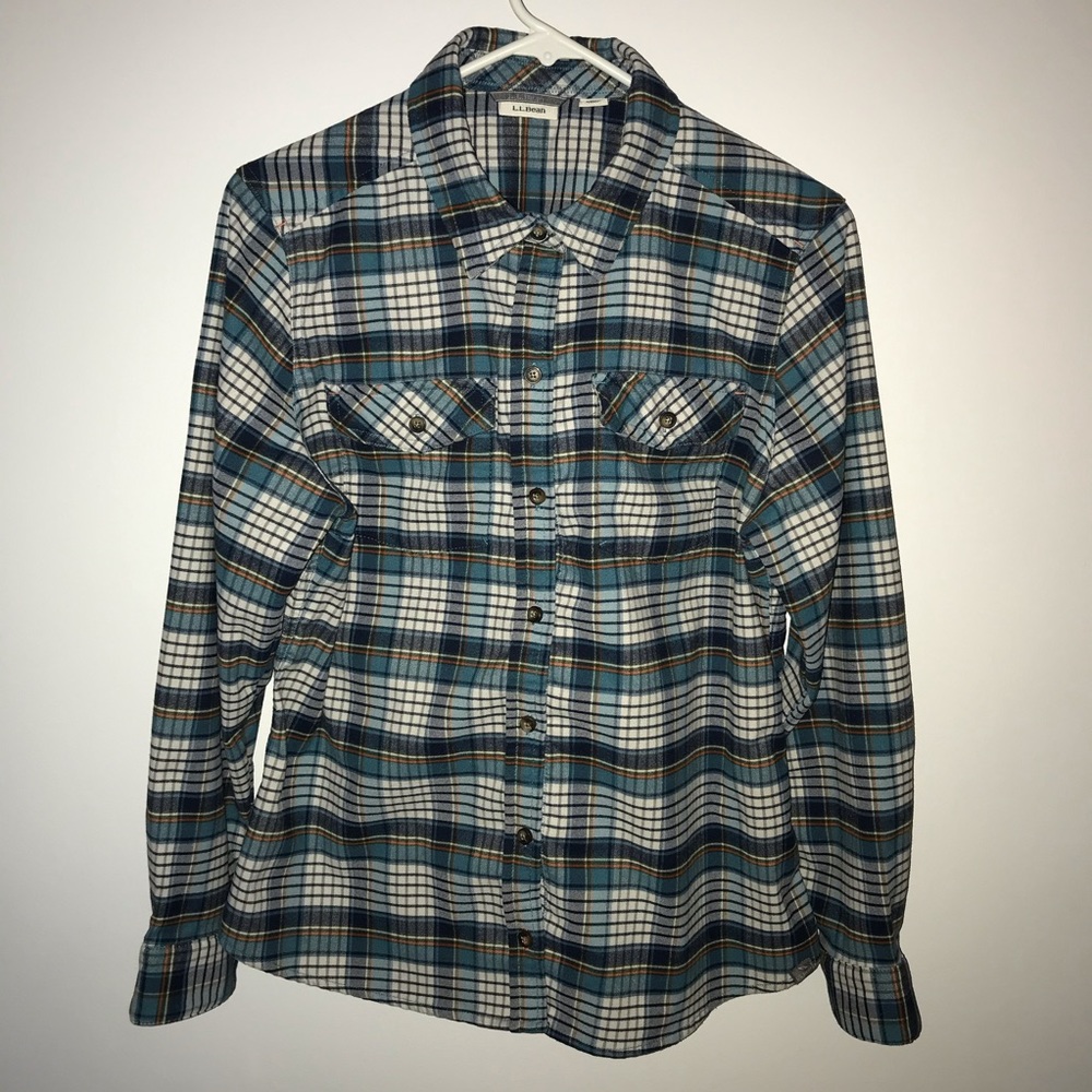 LL BEAN  Women’s  Long Sleeve Shirt